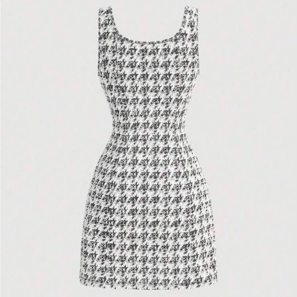 Sold NWT Elegant Black and White Houndstooth Dress large - Picture 2 of 3